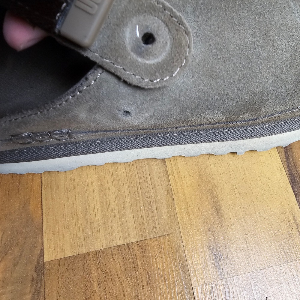 UGG GoldenCoast Clog Burnt Olive Adjustable Strap Unisex Men 7 Women 9 - Picture 10 of 10